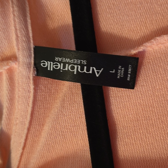 AMBRIELLE BRAND WOMEN'S PINK SOFT HOODED ROBE SIZE LARGE - Picture 6 of 16